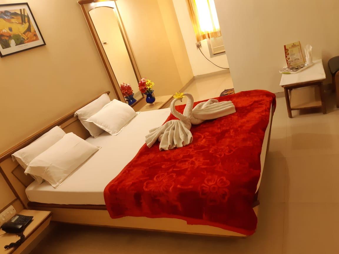Hotel Jay International
