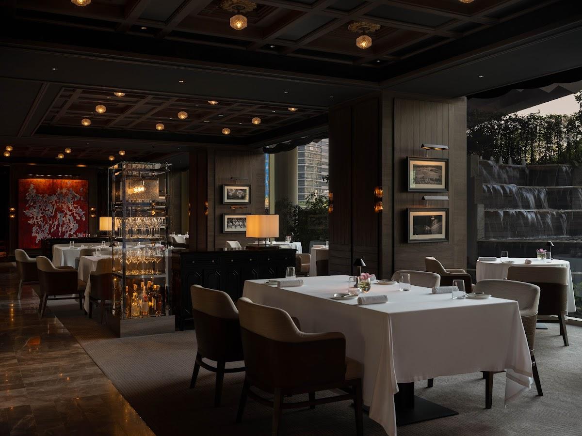 Dusit Thani Bangkok – photo 2