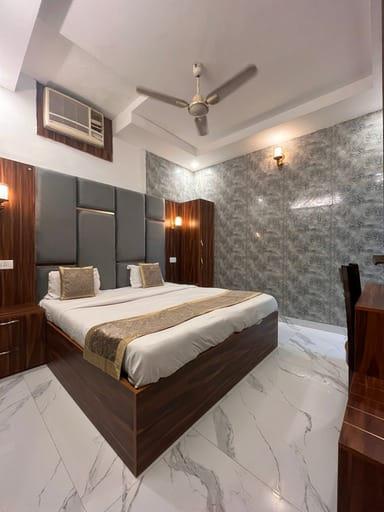 Hotel Embassy Dehradun & The Trekkers Hostel