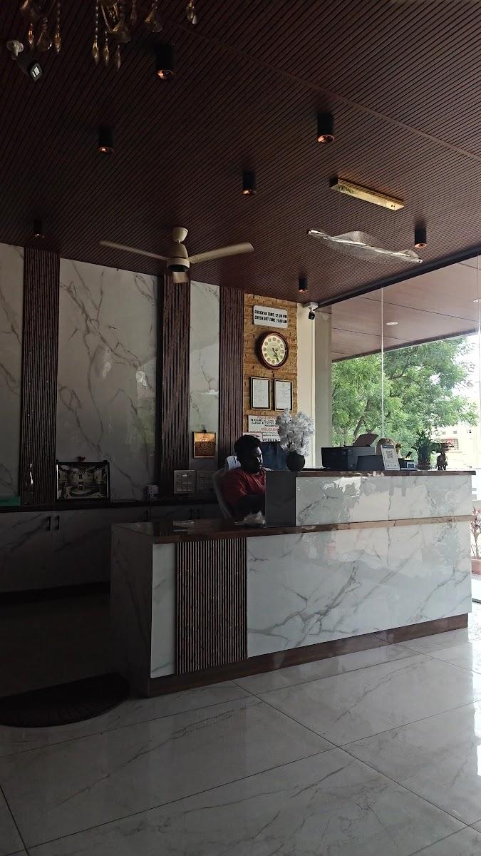 Hotel Trishul Grand – photo 3