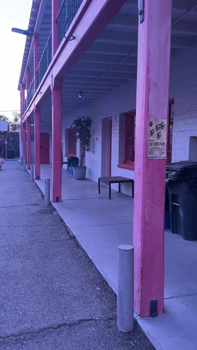 Sin City Hostel – photo 2