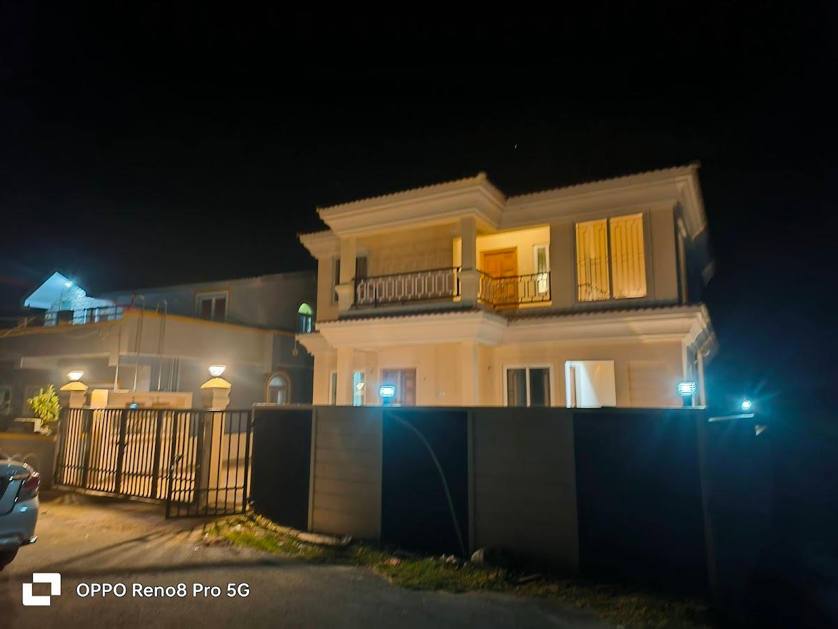 Rose Garden Enclave for Families and Executives – photo 4