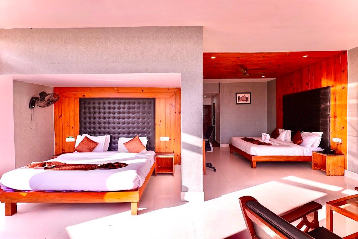 Blue Pine Resort – photo 3
