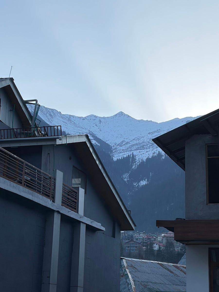 The Laurent and banon resort by zen zone enterprises group – photo 2