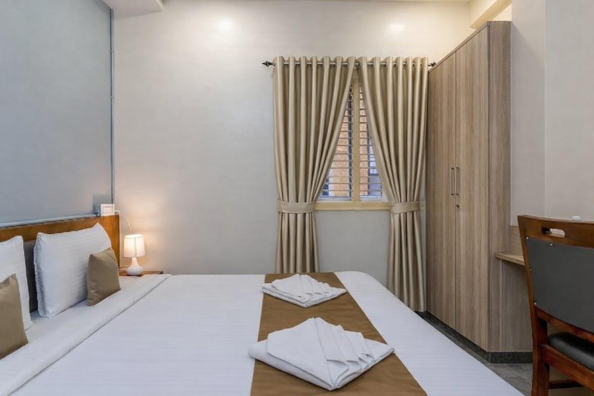 Chalet Hotel Madiwala – photo 1