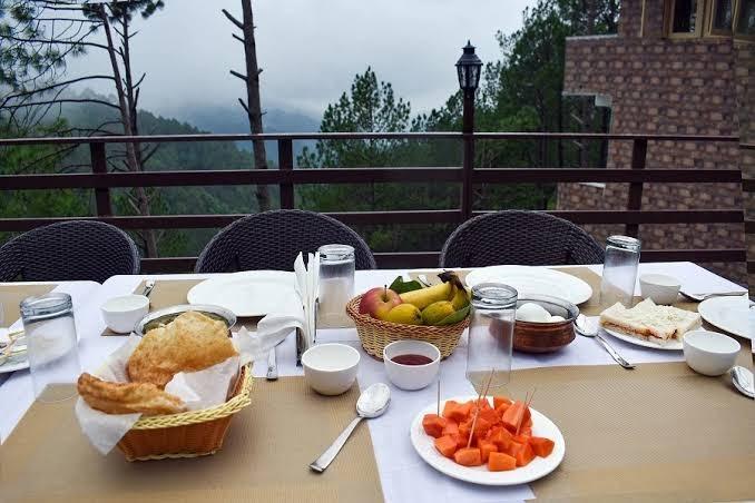 Red Roof Resort, Lansdowne