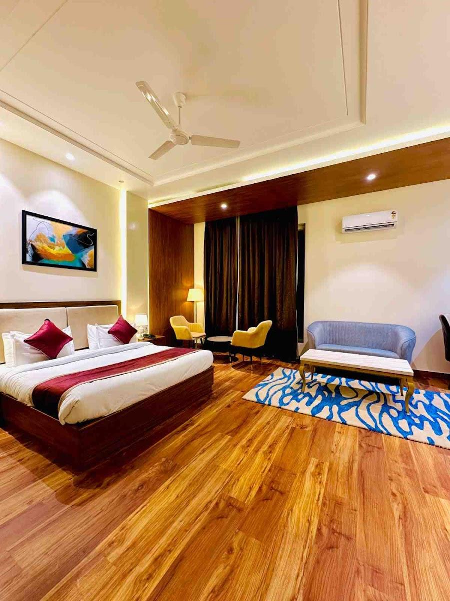 Hotel Dreamz Inn & Suites Siswan – photo 2