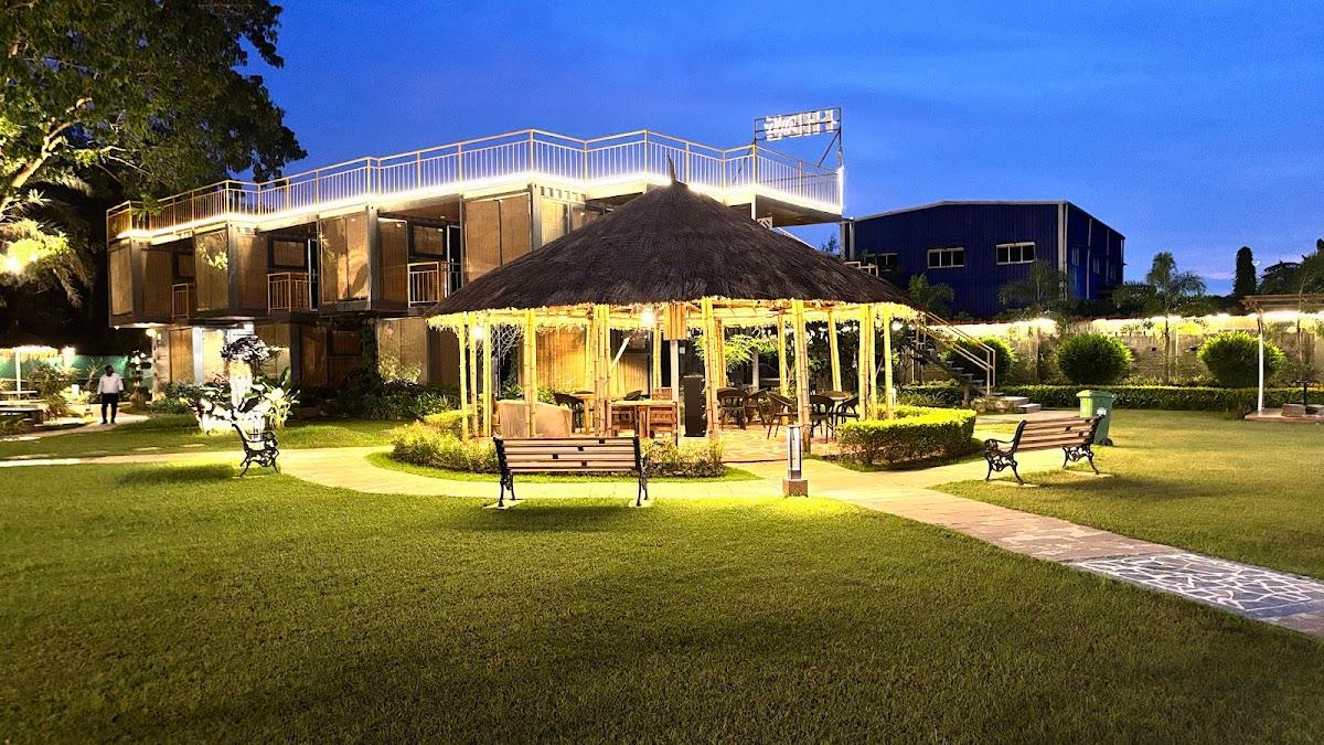 HIDE AWAY RESORT - NEWTOWN