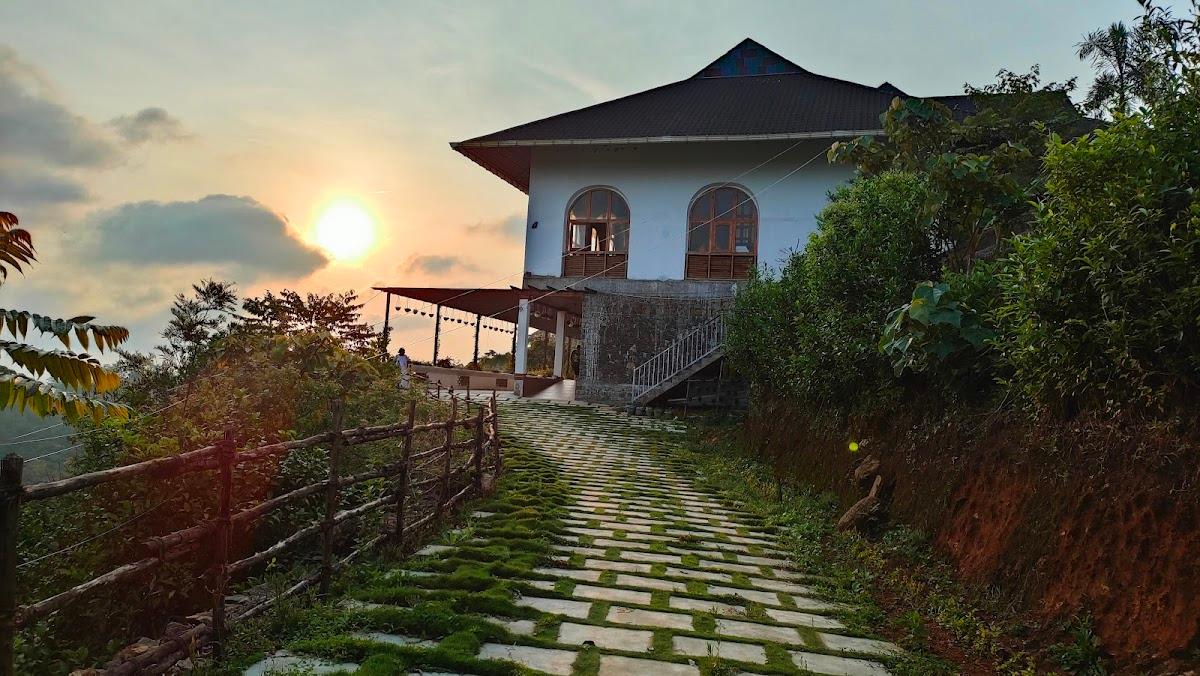 Wild Torrent Resort – photo 4