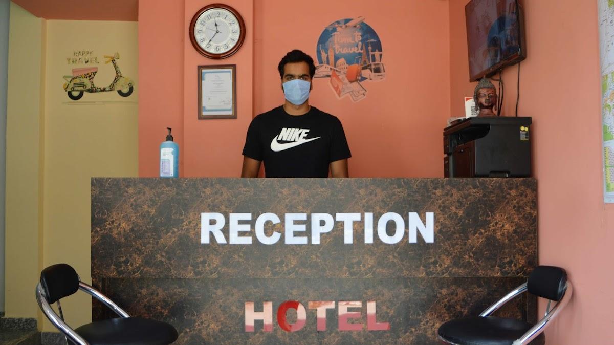 Hotel Yog Nagri – photo 4