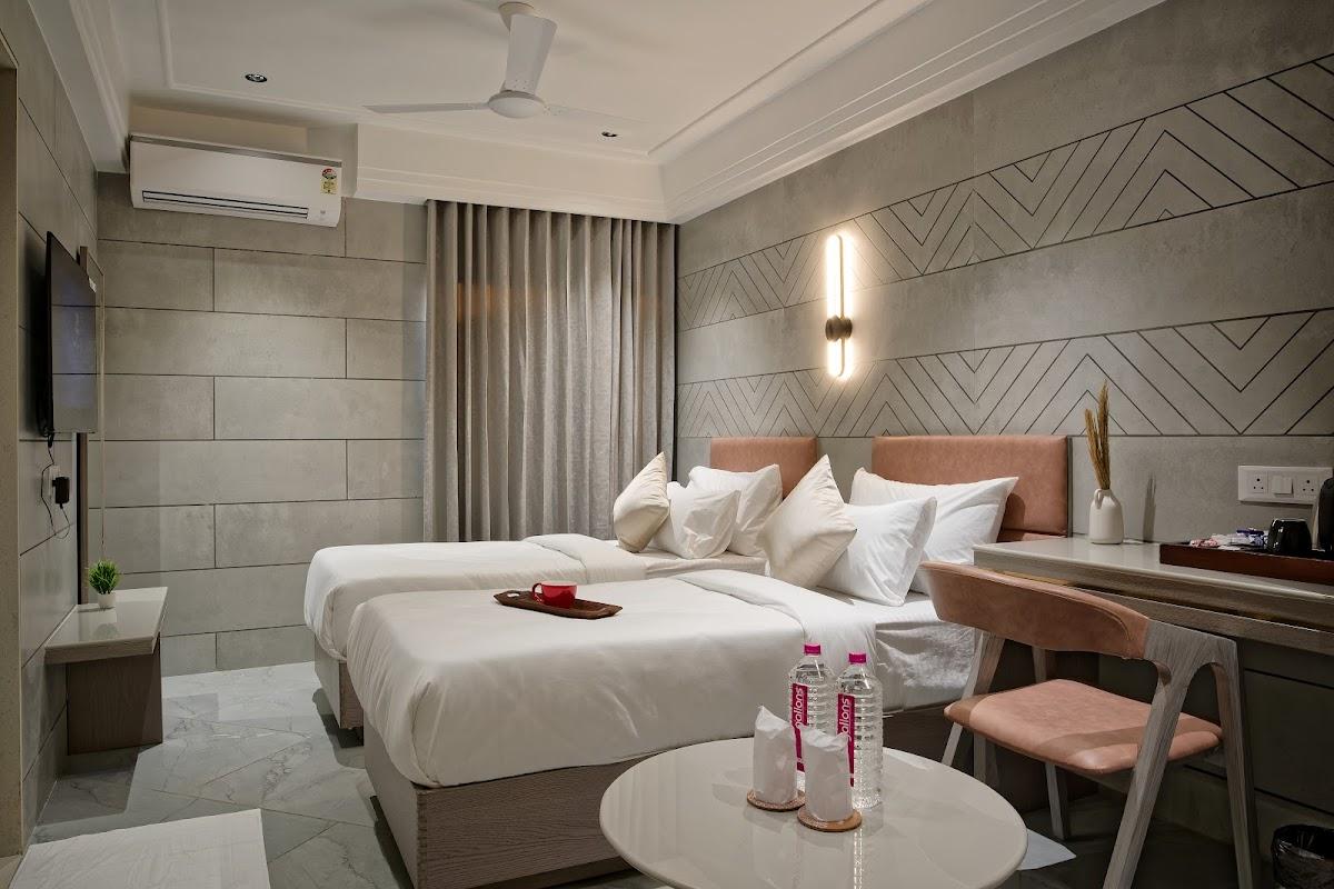 Hotel Golden Plaza - Best Hotel In Ahmedabad – photo 4