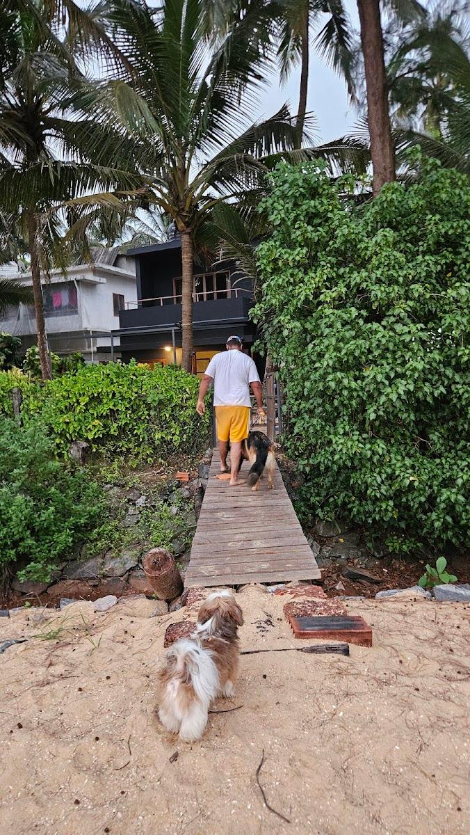 ARU'S Beach Home – photo 4