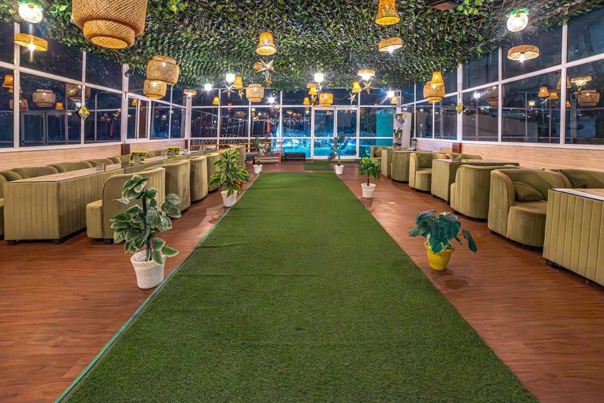 THE BUNKK INN HOTEL & RESTAURANT – photo 2