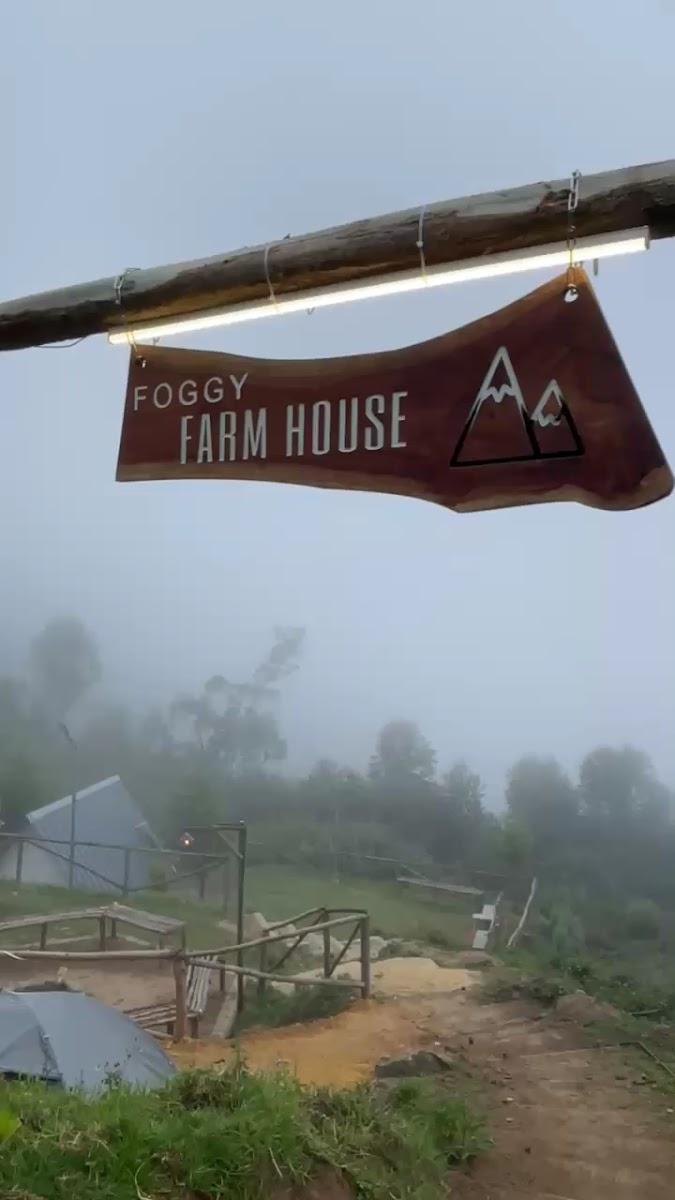Foggy Farm House – photo 2