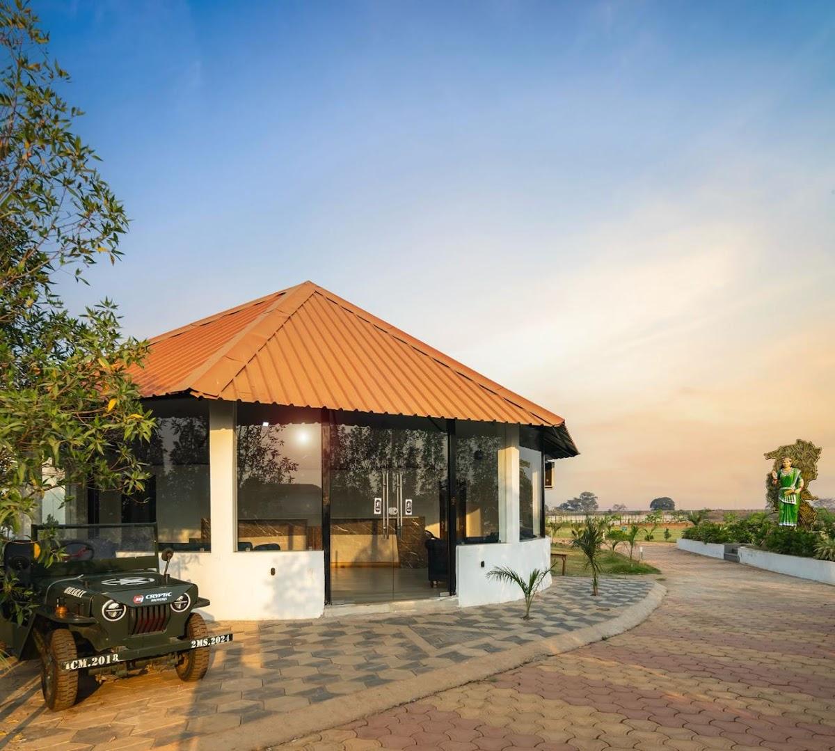 Empyrean Lake Resort – photo 3