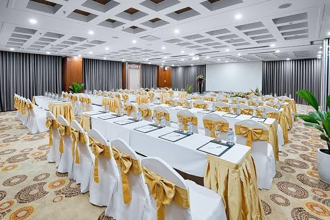 Paris Deli Danang Beach Hotel