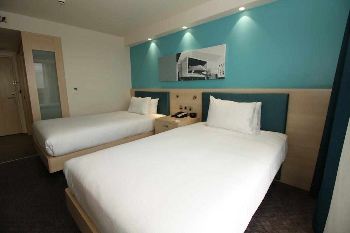 Hampton by Hilton London Excel – photo 1