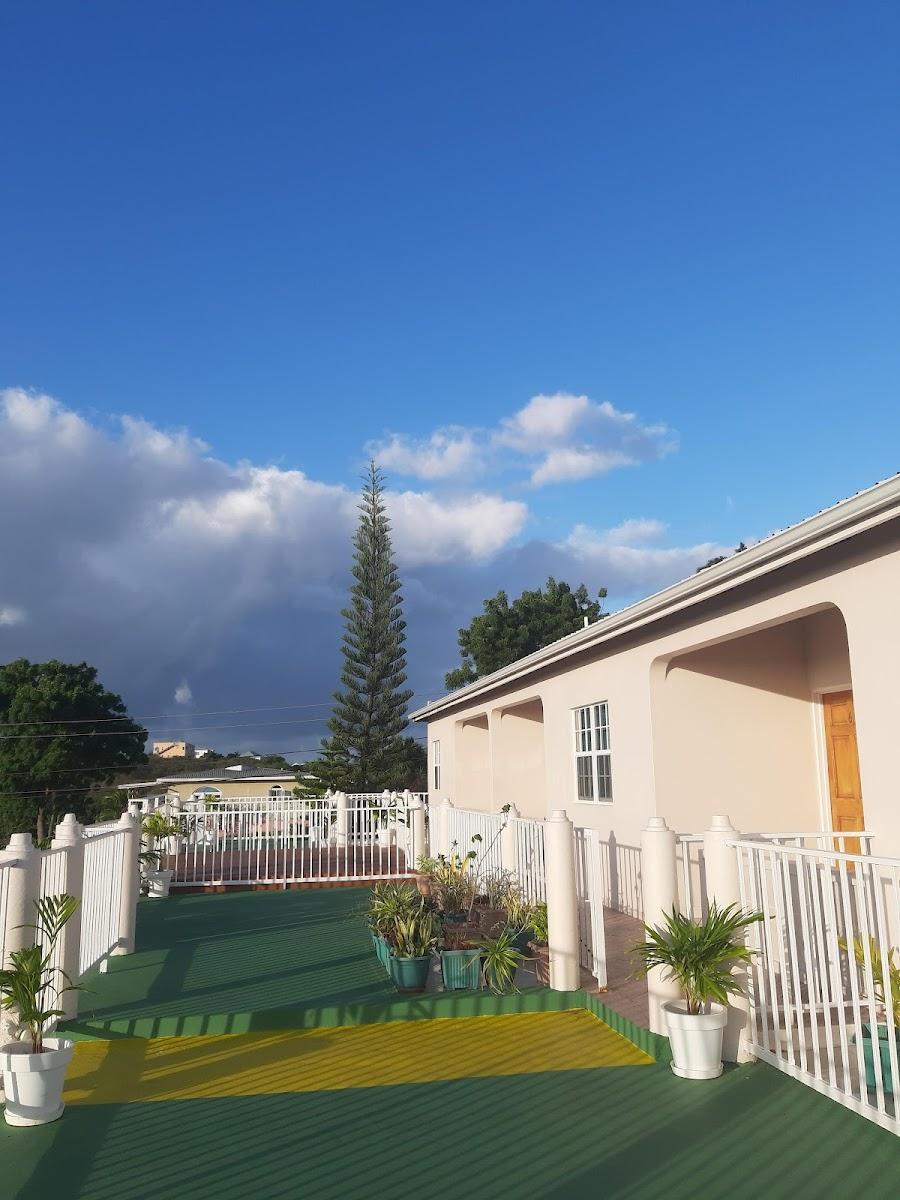 Caribbean Inn And Suites – photo 2