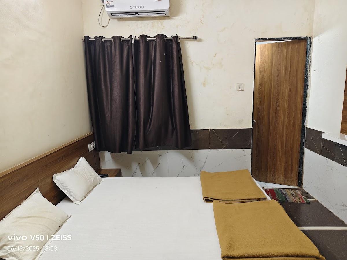 Hotel Mahalaxmi – photo 1