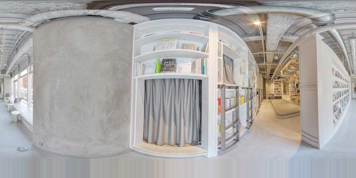 Book and bed Tokyo Shinsaibashi – photo 2