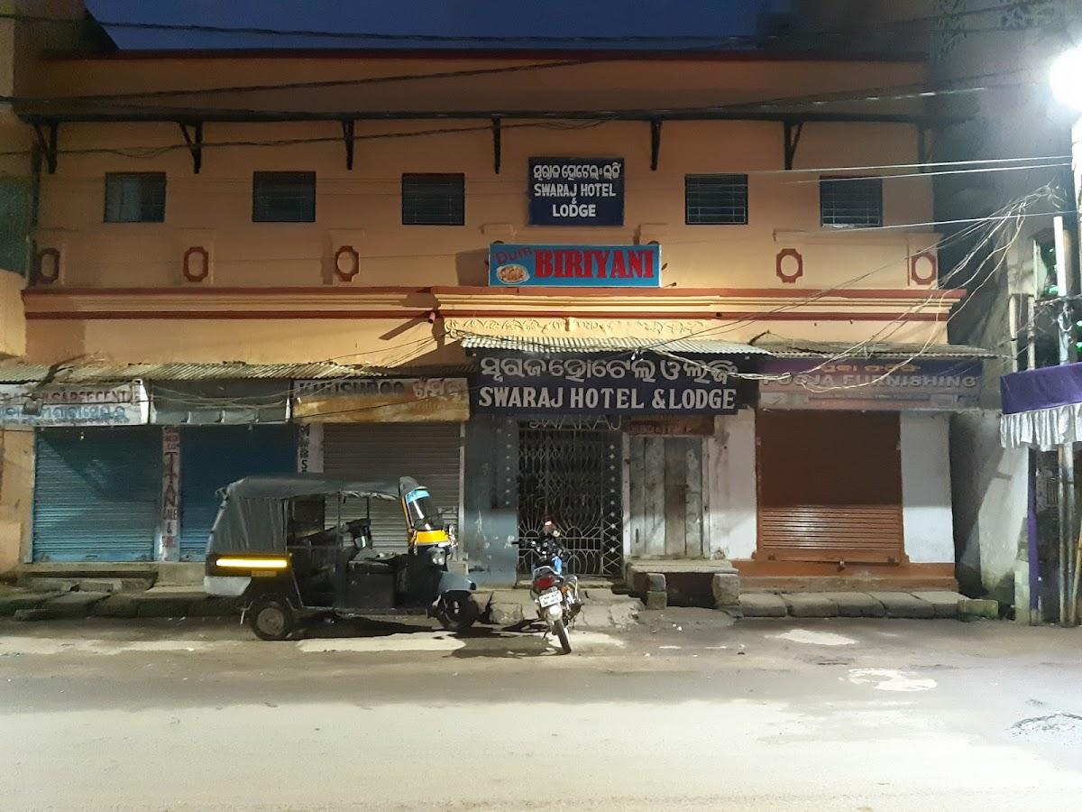 Swaraj Hotel and Lodge – photo 2