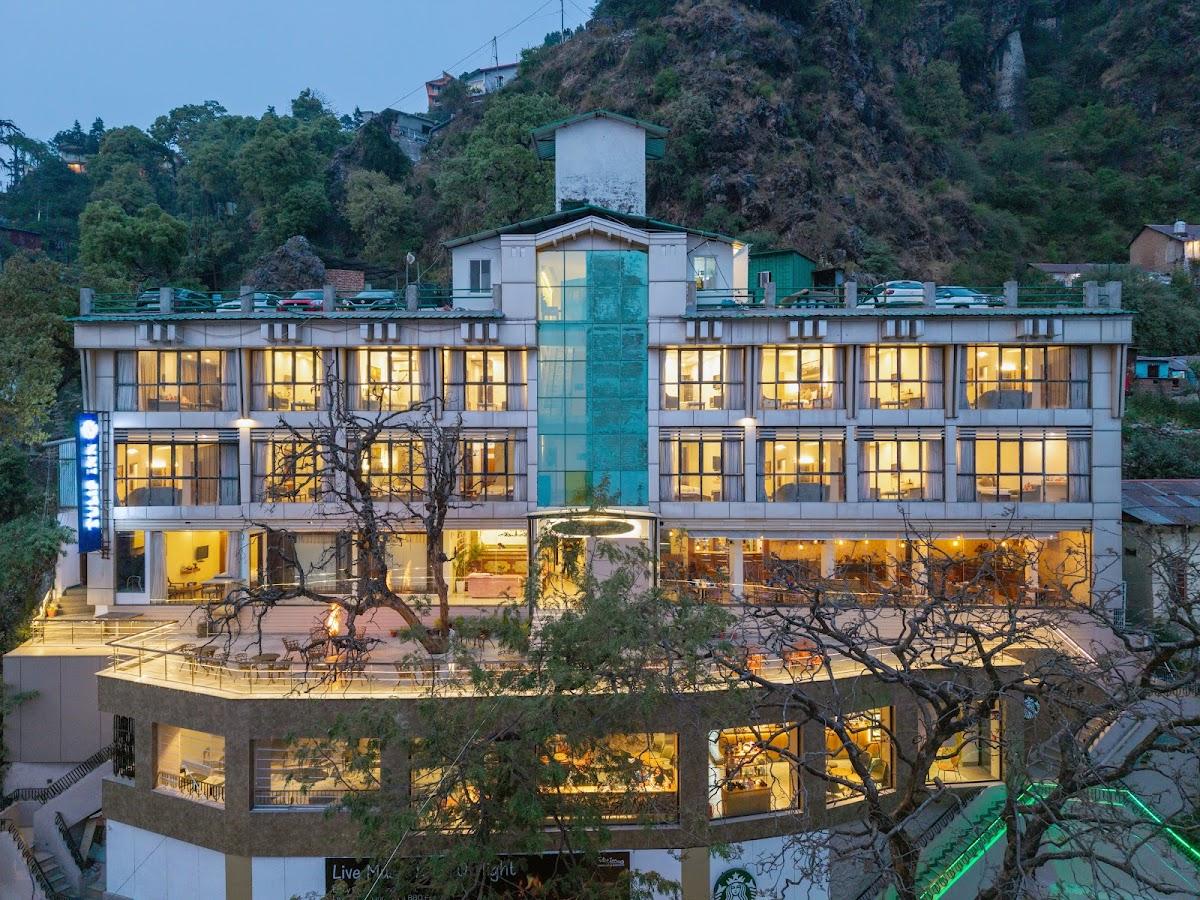 Hotel Green Castle, Mall road, Mussoorie – photo 1