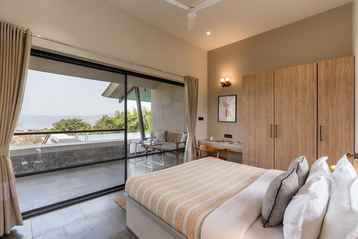 StayVista at Chitrakoot | Premium Villa with Private Pool in Lonavala – photo 1