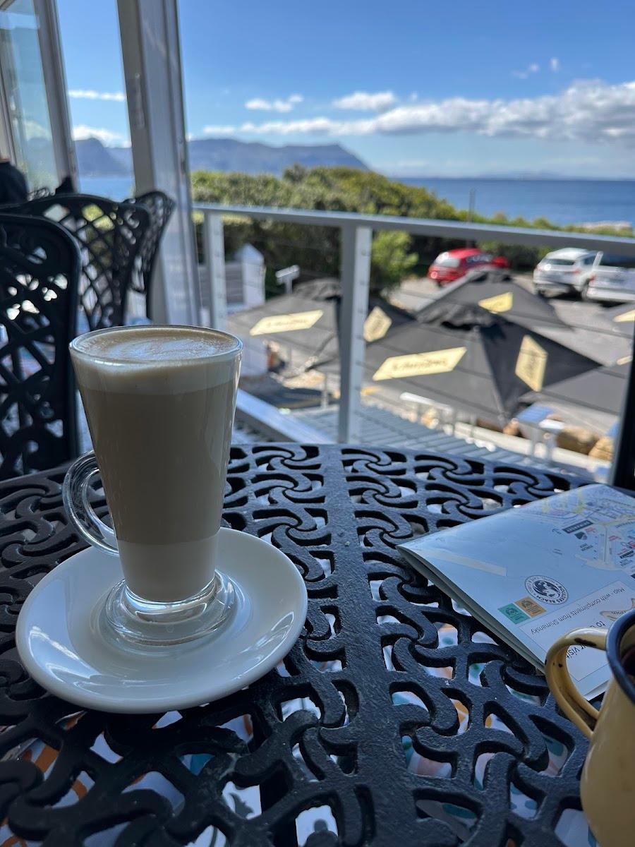 Boulders Beach Hotel, Bayella Cafe and Curios – photo 3