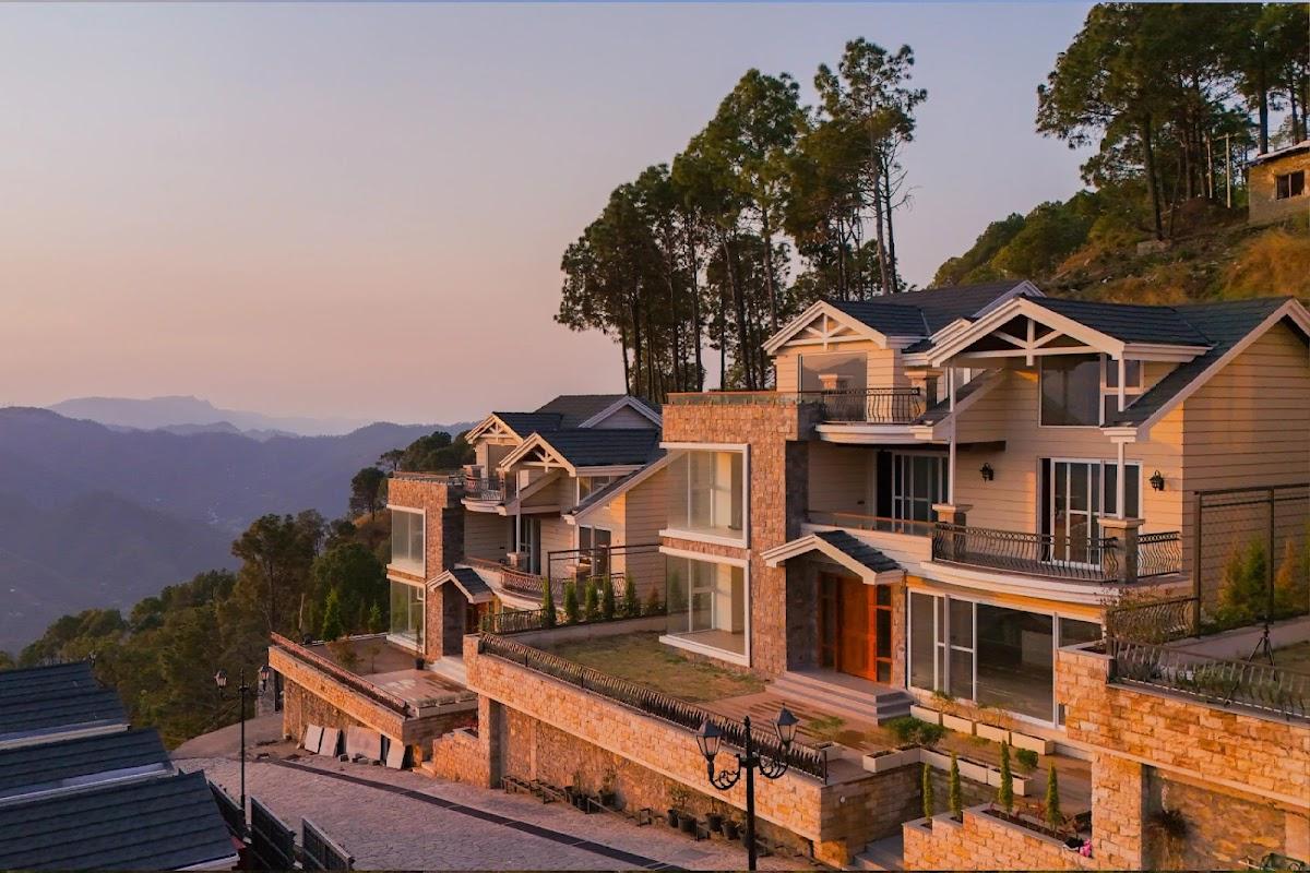 ELIVAAS Prive The Royce - Luxury Villa in Kasauli | 4 BHK Villa with Private Pool – photo 3