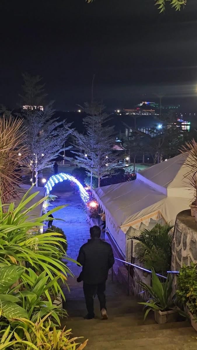 RiverView Tent Resort – photo 2
