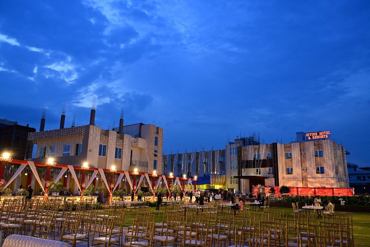 Divine Hotel and Resorts – photo 4