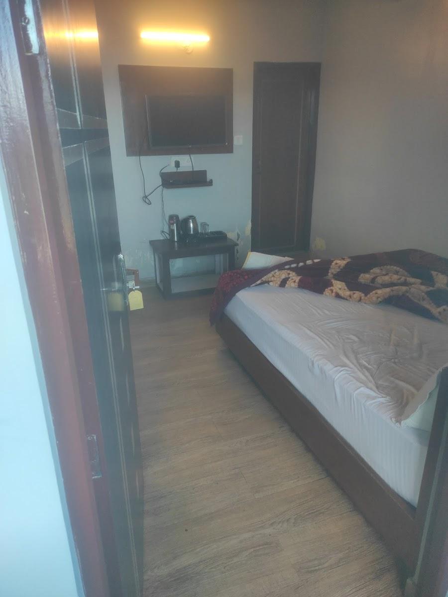 Hotel Melon Tree Inn – photo 4
