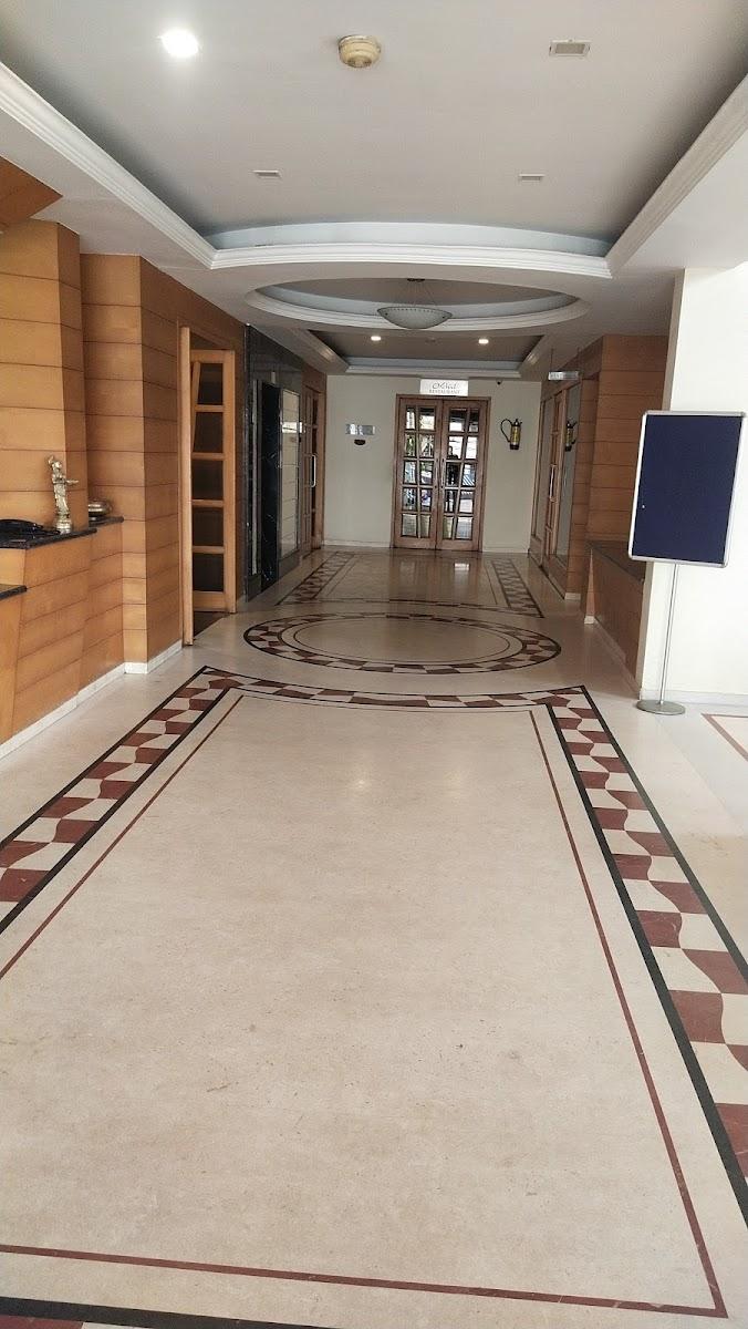 Plaza Inn – photo 4