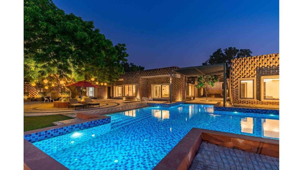 StayVista at The Brick house | Villa with Private Pool in New Delhi – photo 2