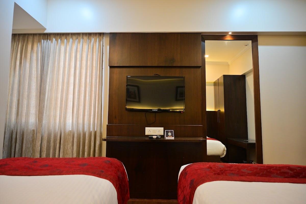 Hotel Golden Riviera