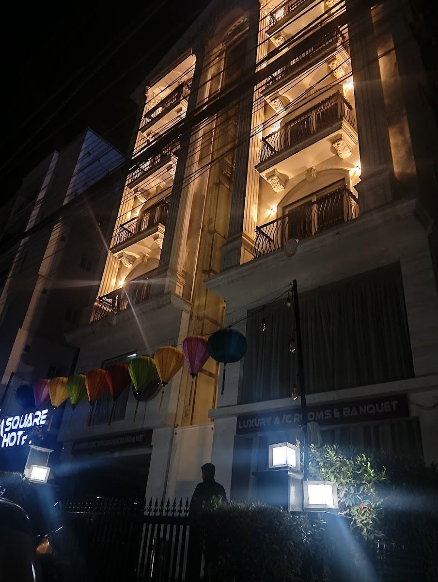 M Square Hotel – photo 2
