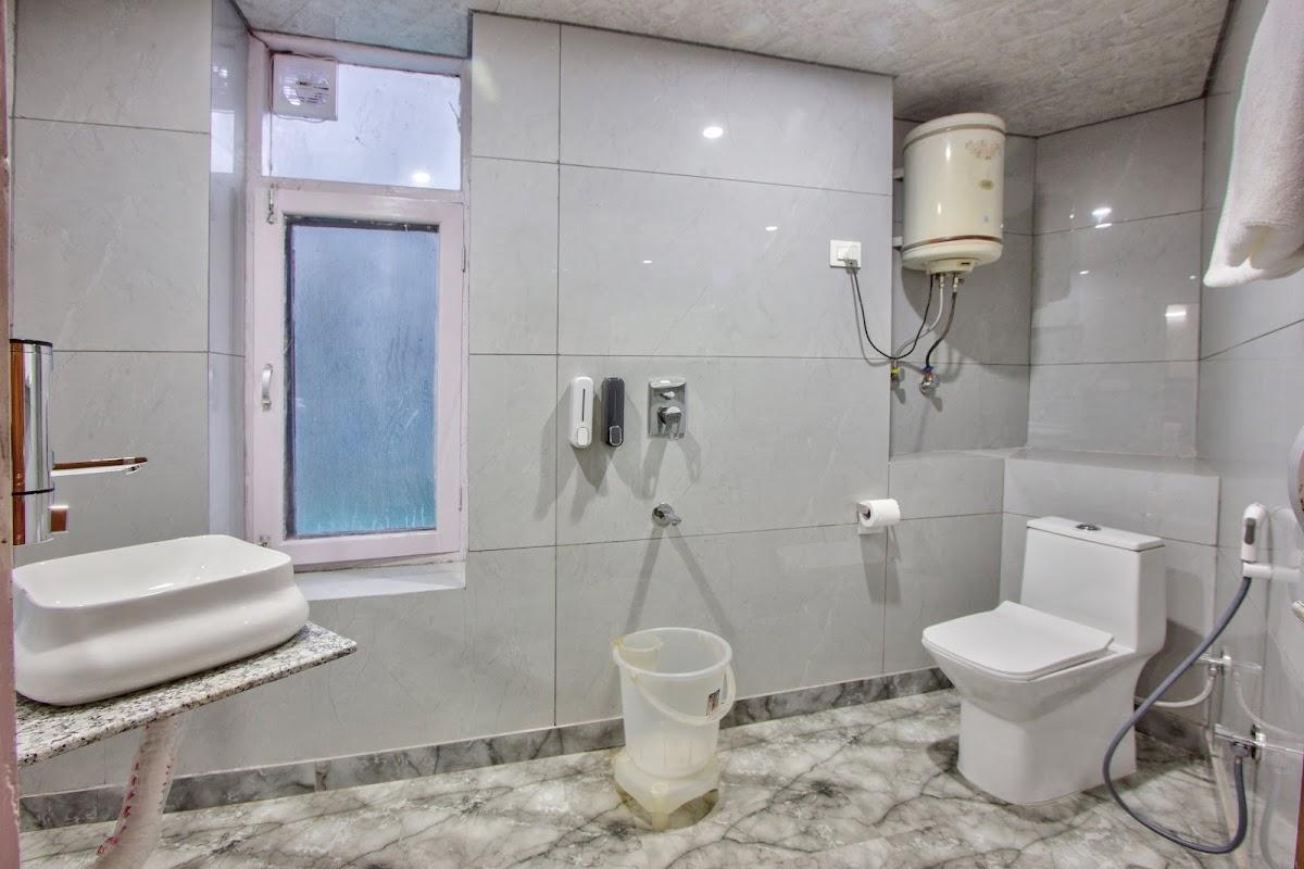 White Mountain Hotels – photo 3
