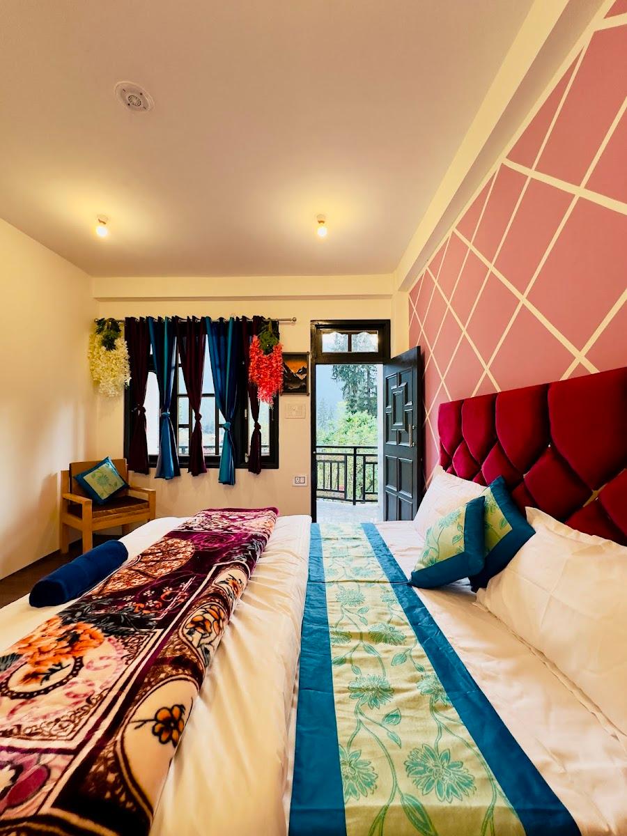 Rare House | Stay | Cafe | Treks | Tattoo | Art | Events – photo 3