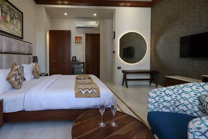 Vrinda Hotel – photo 4