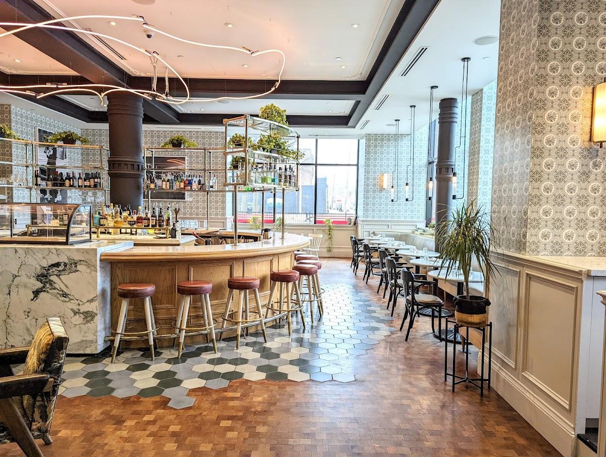 The Broadview Hotel – photo 3