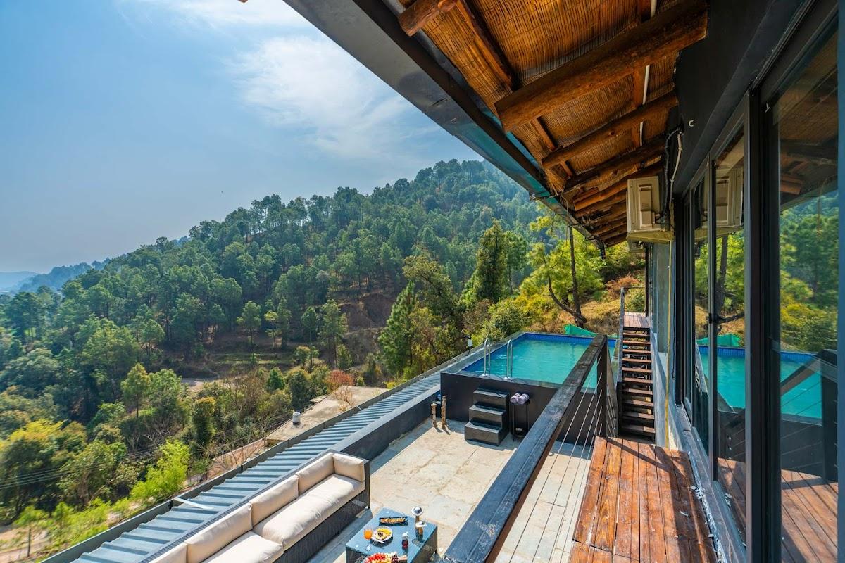 StayVista at Leopard's Creek | Luxury Villa with Private Pool in Kasauli – photo 3