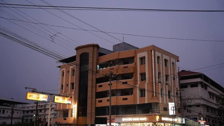 Stay Ease Rental Rooms & Service Apartments