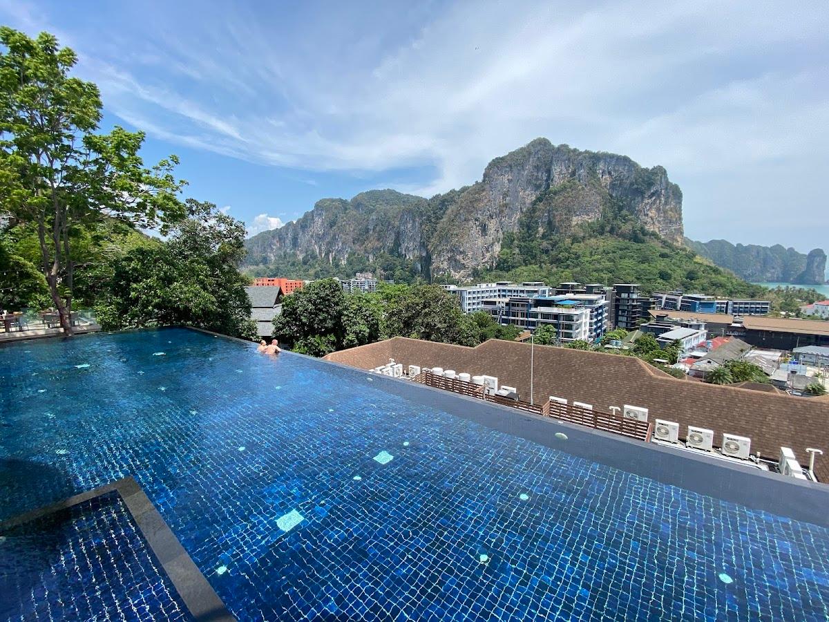 Avani Ao Nang Cliff Krabi Resort – photo 3