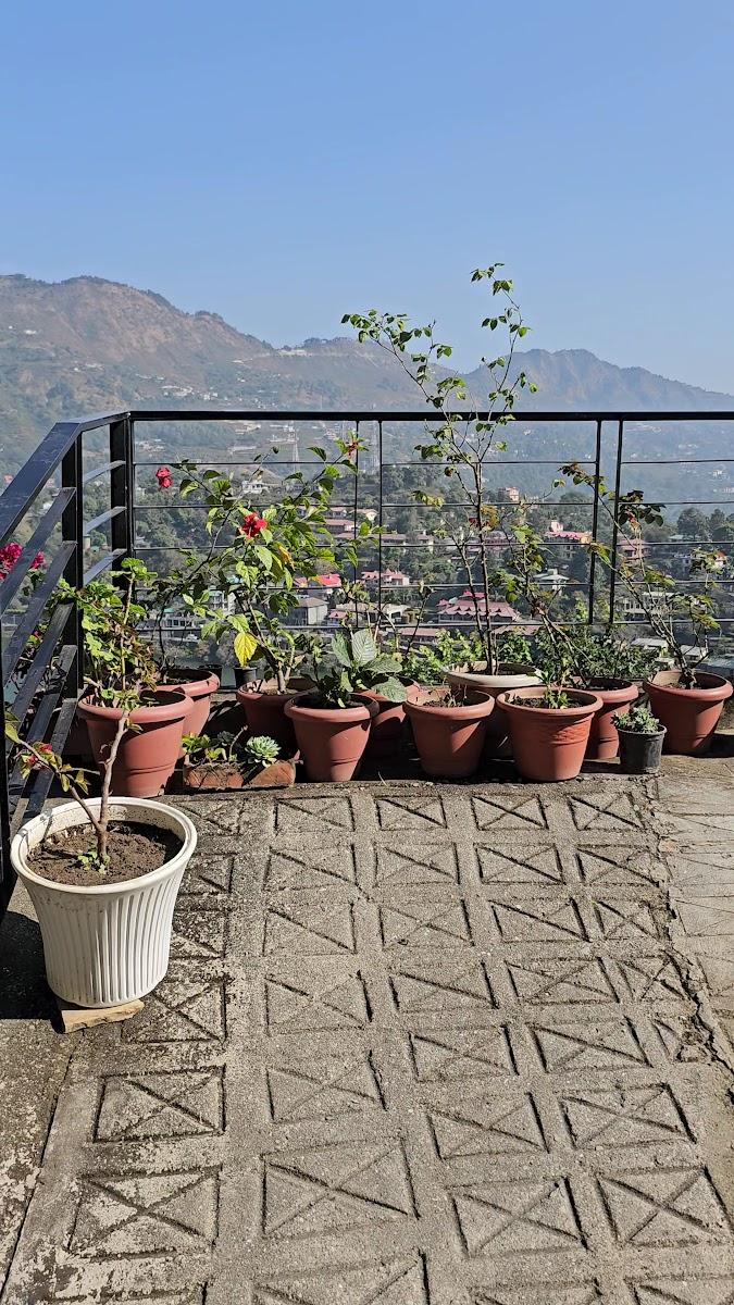 StayVista at The Rasa Bungalow in Bhimtal | 7 BHK Premium Holiday Home – photo 4