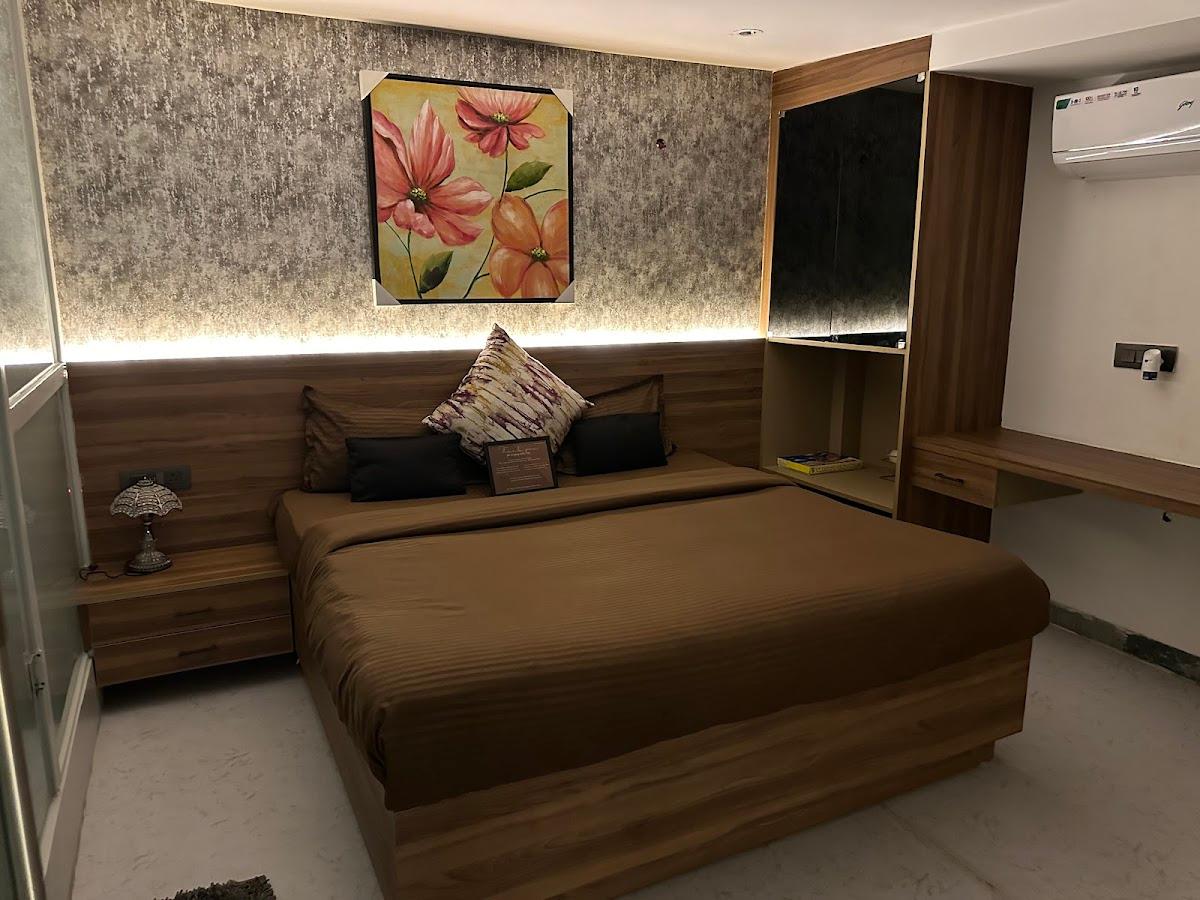 Desire Penthouse – photo 1