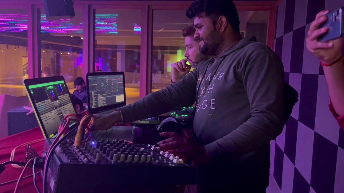 The Emerald Club Rajkot – photo 4