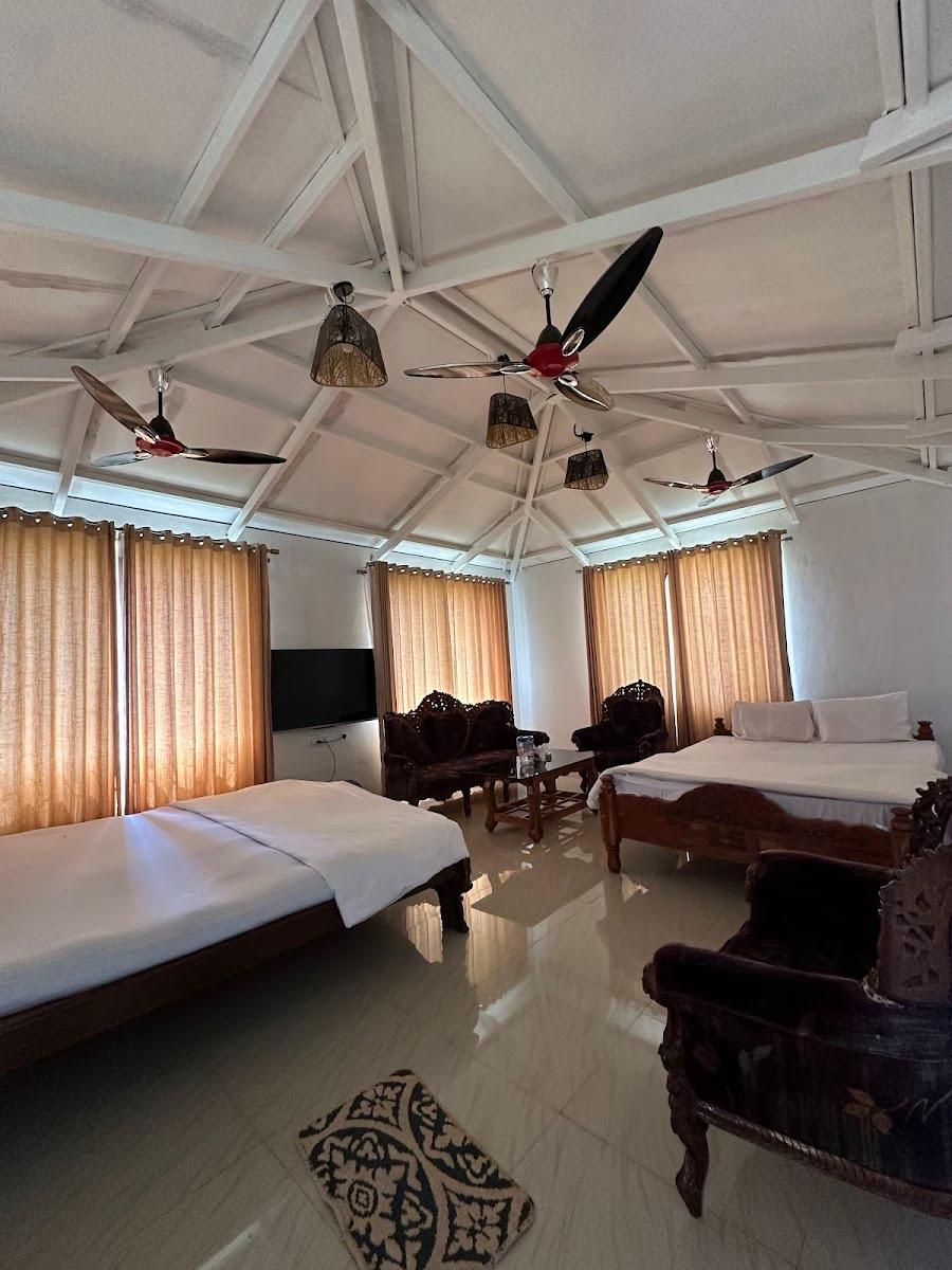 Tinton Hillstay – photo 4