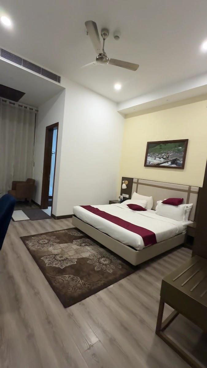 Dhauladhar Heights Resort – photo 4