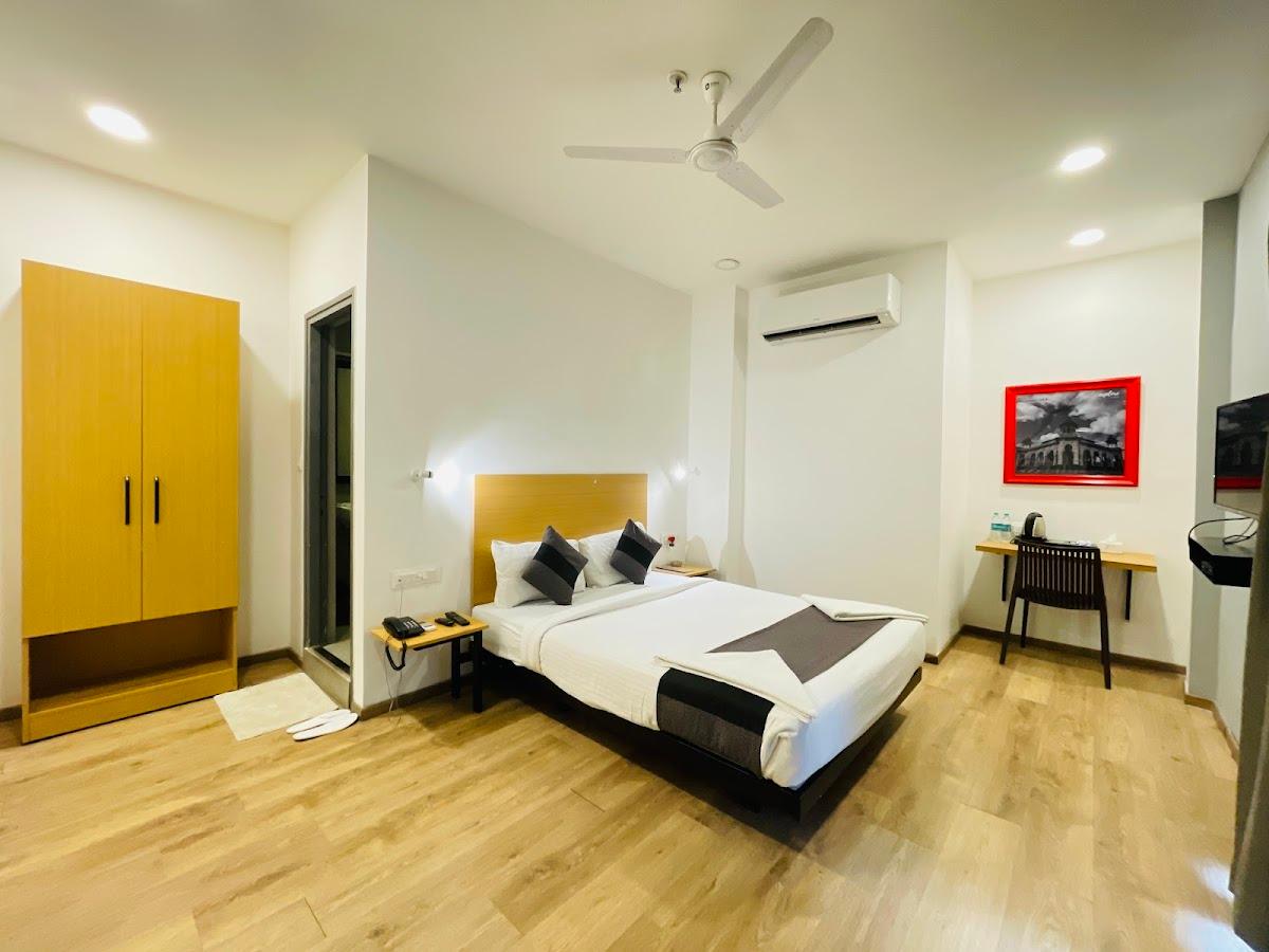 Hotel Signature Inn – photo 2