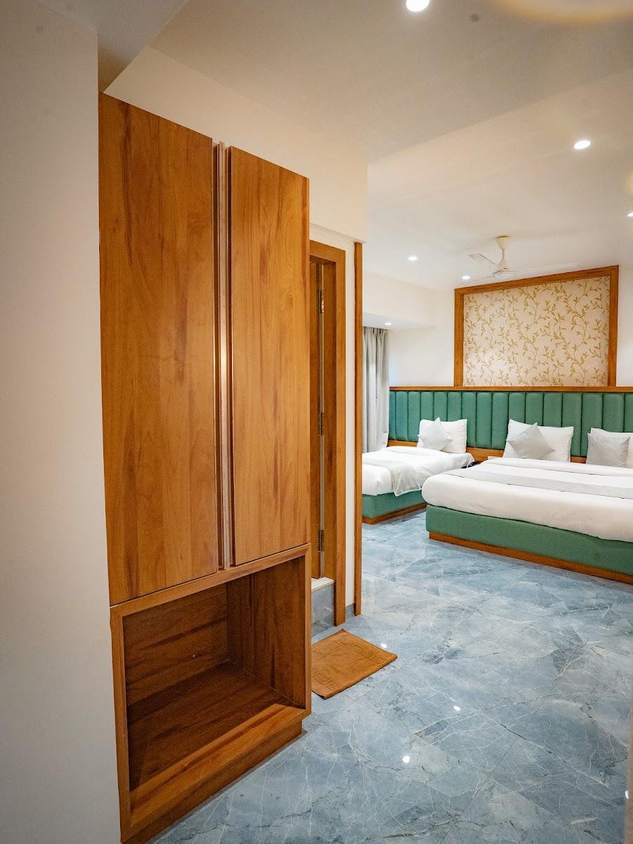 Hotel Spencer- Kharghar Navi Mumbai – photo 3